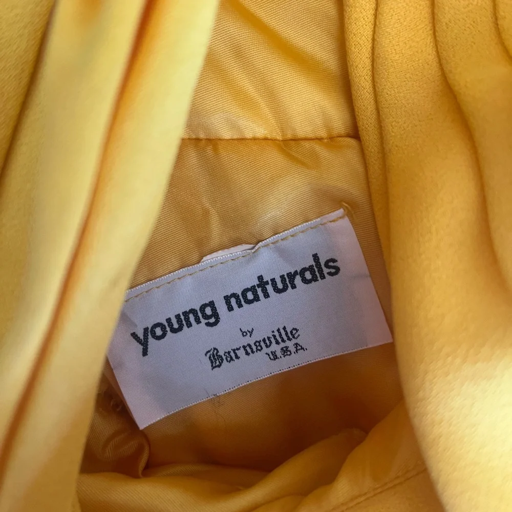 Vintage Young Naturals Swing Dress With Gathered Neckline and Gold Buttons - Picture 6 of 8
